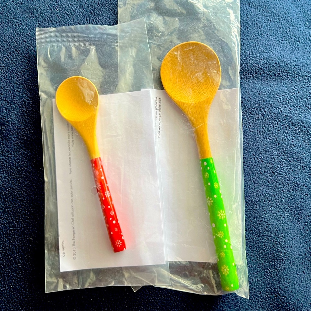 Pampered Chef Holiday Bamboo Serving Spoons